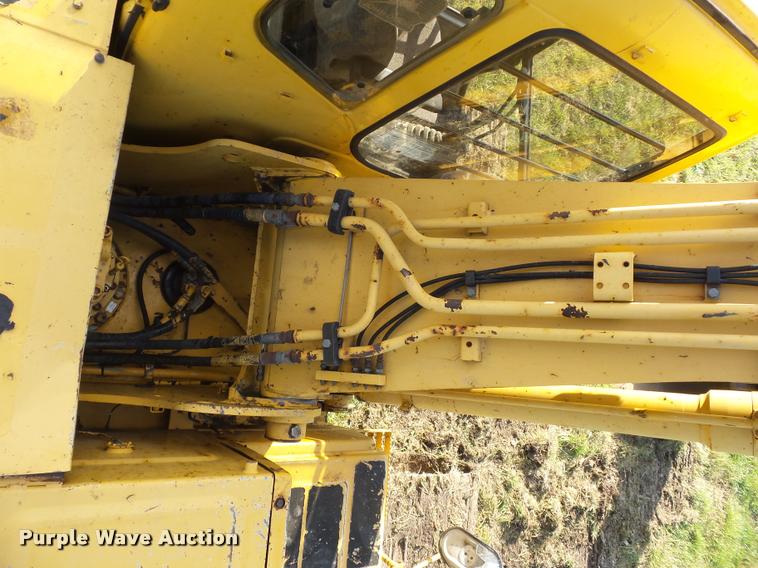 image for item BK9596 1999 John Deere 200LC excavator