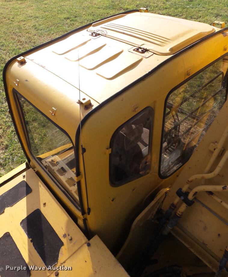 image for item BK9596 1999 John Deere 200LC excavator