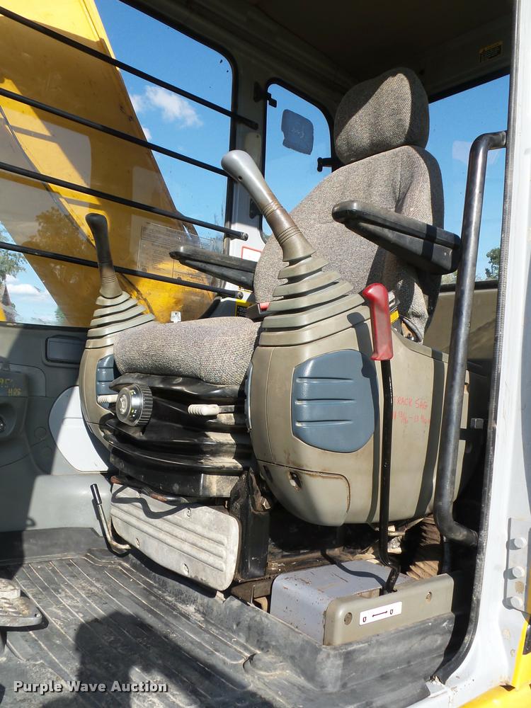 image for item BK9596 1999 John Deere 200LC excavator