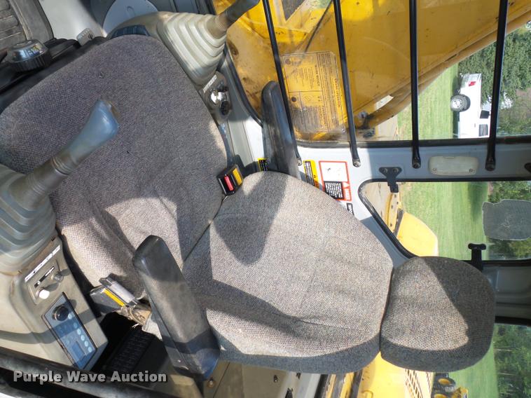 image for item BK9596 1999 John Deere 200LC excavator