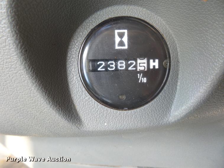 image for item BK9596 1999 John Deere 200LC excavator