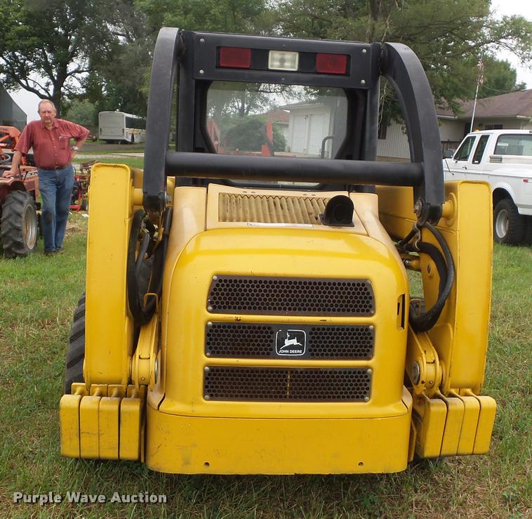 image for item BK9624 1999 John Deere 240 skid steer