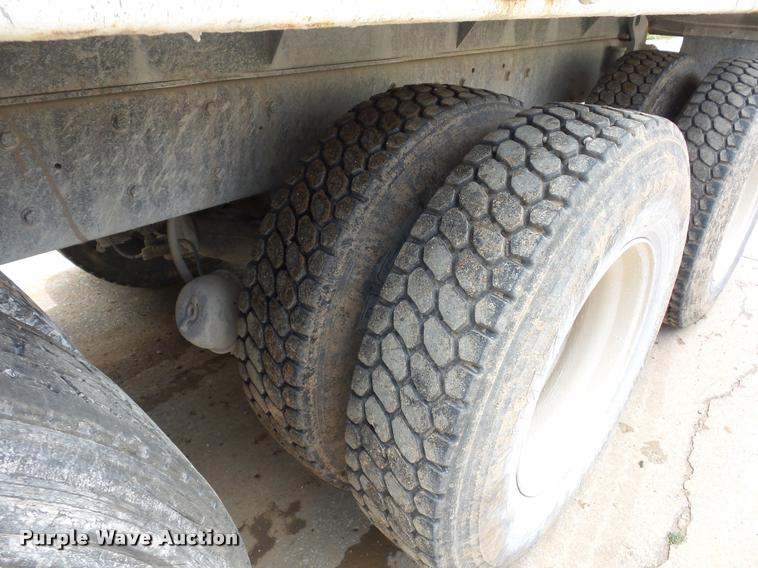 image for item BS9626 2003 Mack RD688S dump truck