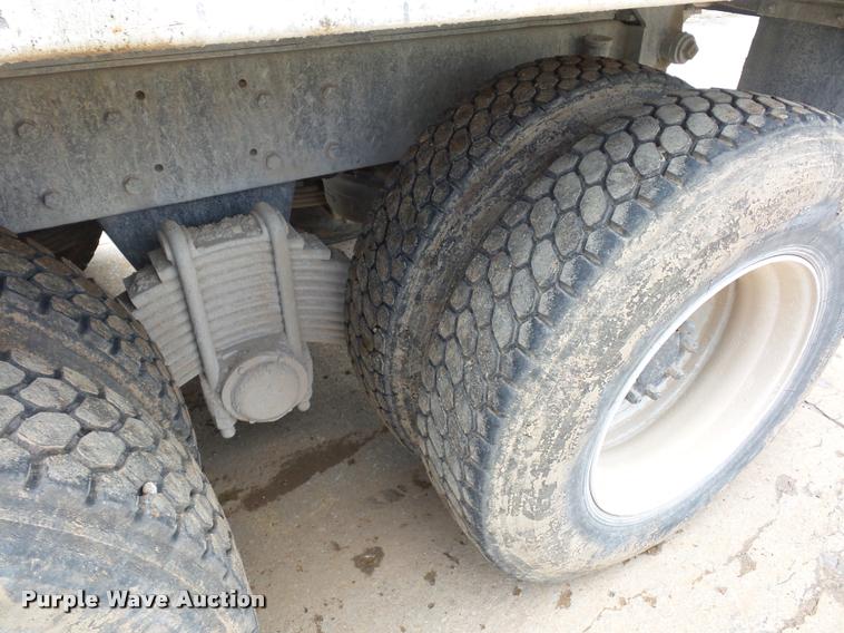 image for item BS9626 2003 Mack RD688S dump truck