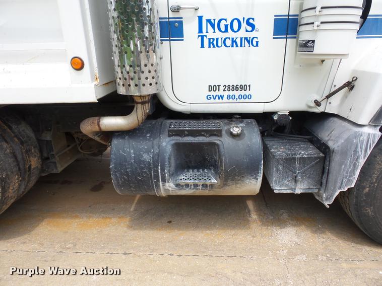 image for item BS9626 2003 Mack RD688S dump truck