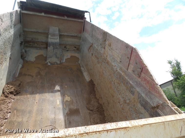 image for item BS9626 2003 Mack RD688S dump truck