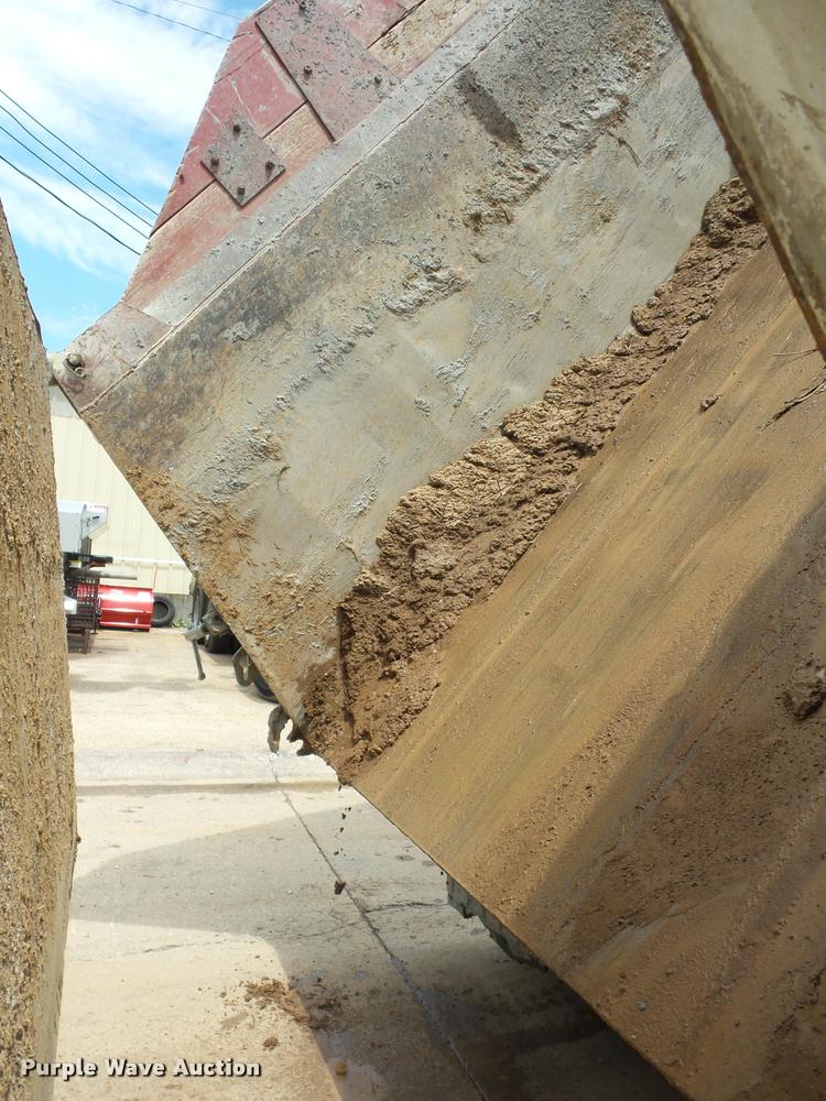 image for item BS9626 2003 Mack RD688S dump truck