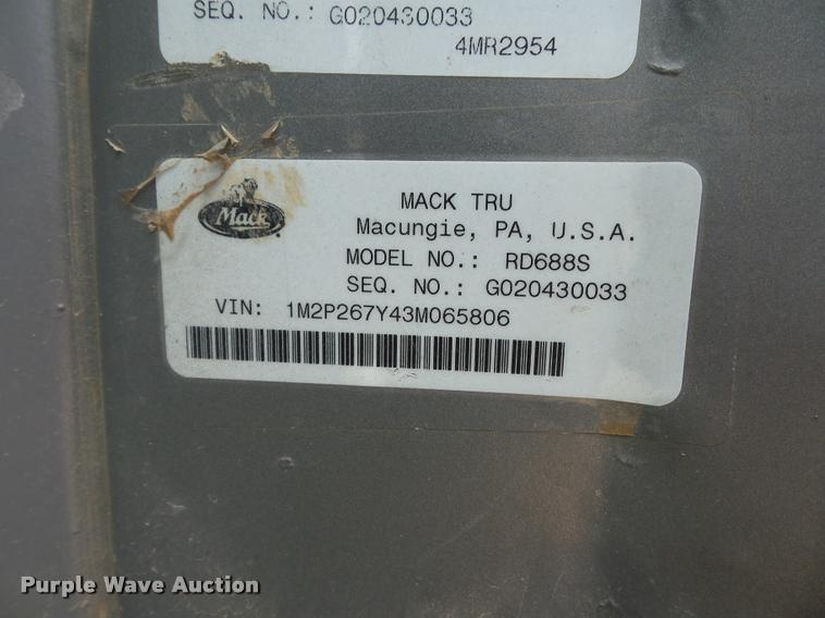 image for item BS9626 2003 Mack RD688S dump truck