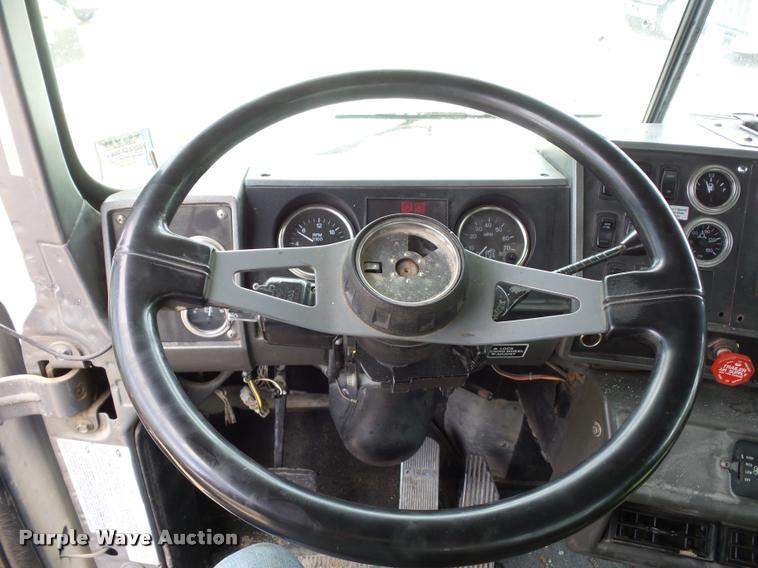 image for item BS9626 2003 Mack RD688S dump truck