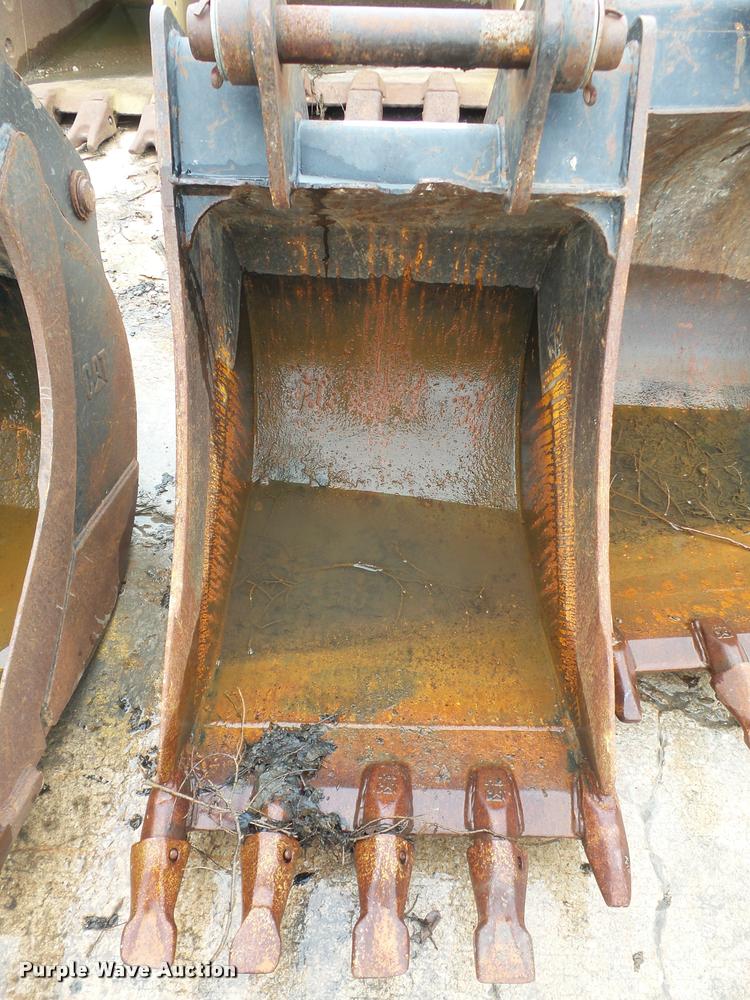 image for item BV9765 24"W backhoe bucket