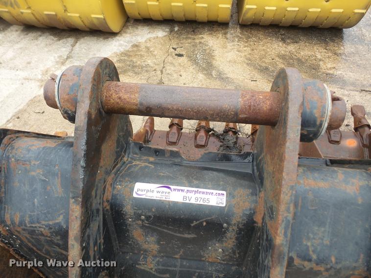 image for item BV9765 24"W backhoe bucket