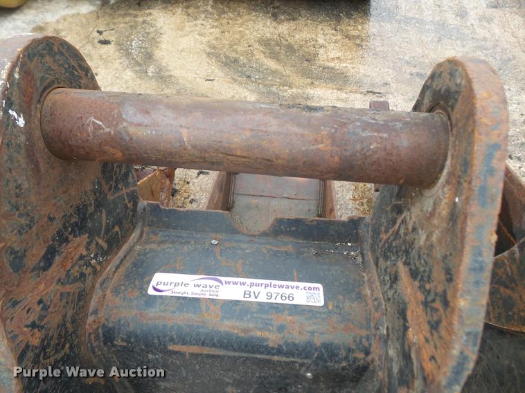 image for item BV9766 12"W backhoe bucket