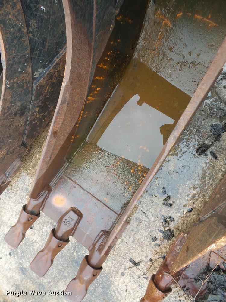 image for item BV9766 12"W backhoe bucket