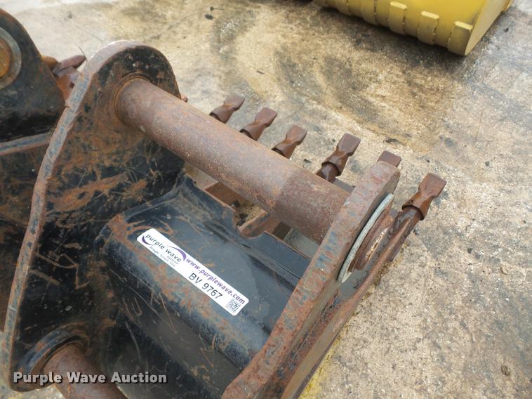 image for item BV9767 12"W backhoe bucket