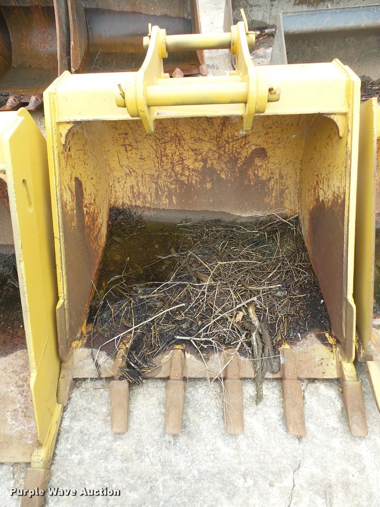 image for item BV9770 30"W backhoe bucket