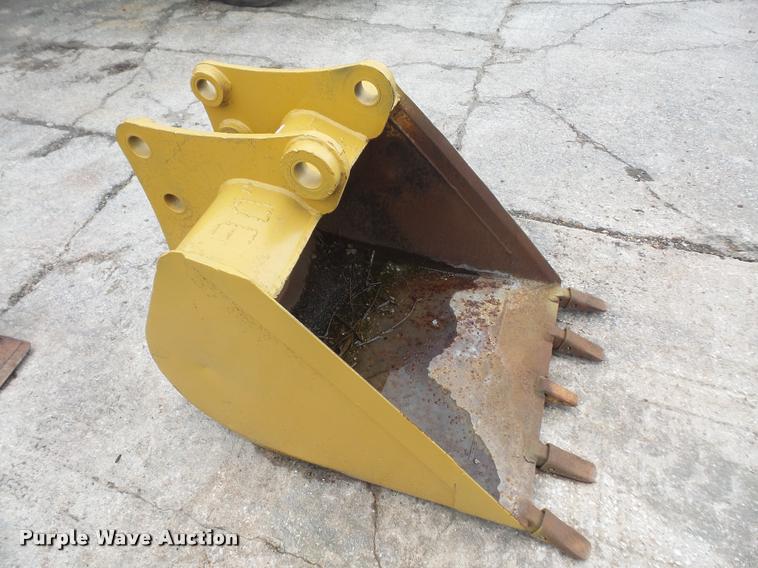image for item BV9772 30"W backhoe bucket