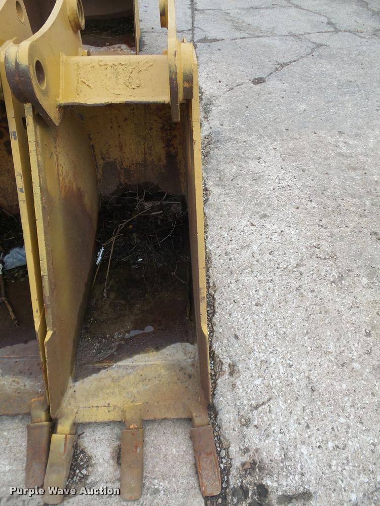 image for item BV9773 16"W backhoe bucket