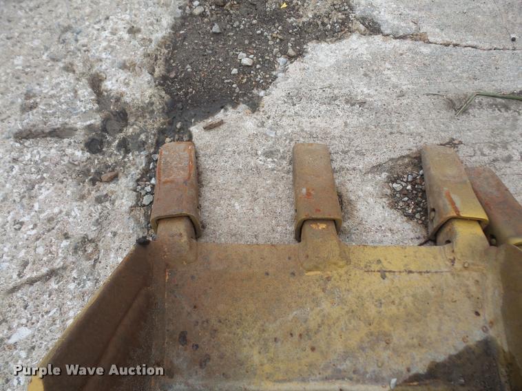 image for item BV9773 16"W backhoe bucket