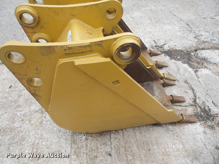 image for item BV9774 16"W backhoe bucket