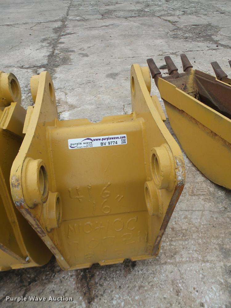 image for item BV9774 16"W backhoe bucket