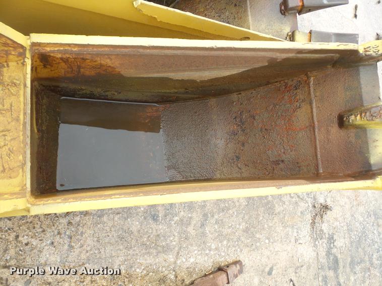 image for item BV9777 12"W backhoe bucket