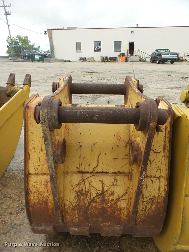 image for item BV9778 24"W backhoe bucket