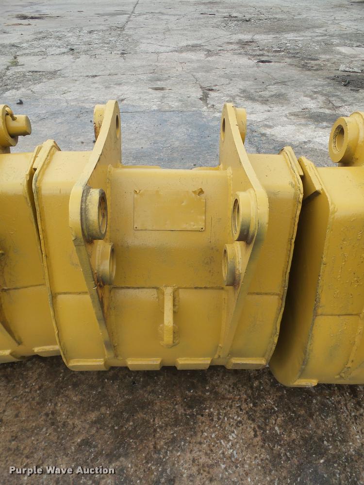 image for item BV9780 24"W backhoe bucket