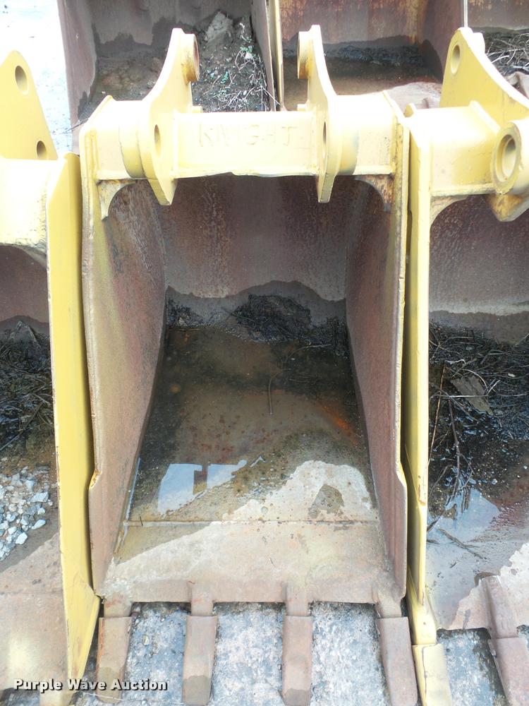 image for item BV9781 24"W backhoe bucket