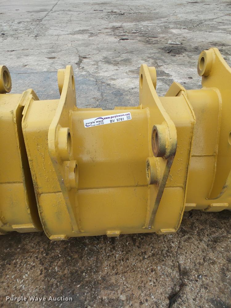 image for item BV9781 24"W backhoe bucket