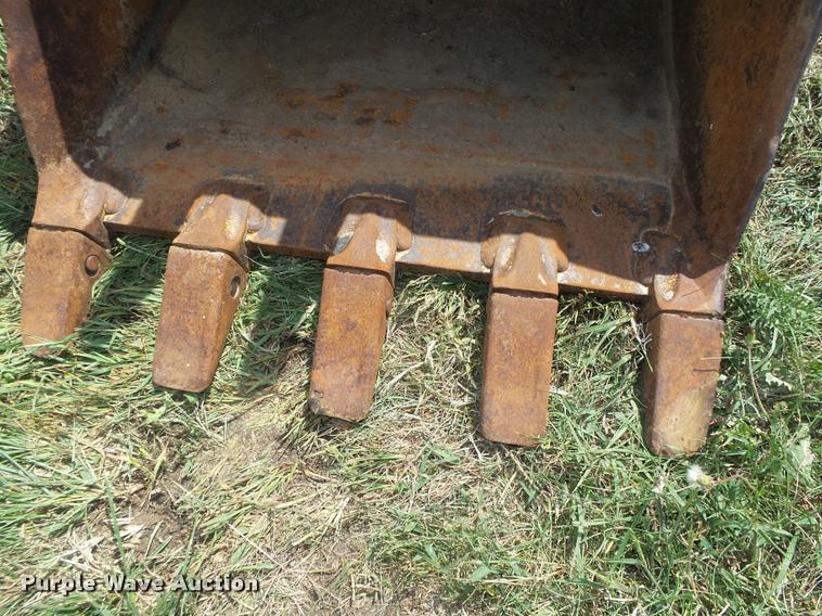 image for item BX9217 Komatsu backhoe bucket