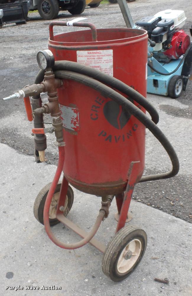 image for item BX9273 ALC F110DM Sand Jet sandblaster