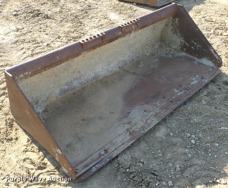 Skid steer bucket in Blue Springs, MO Item BX9277 sold Purple Wave