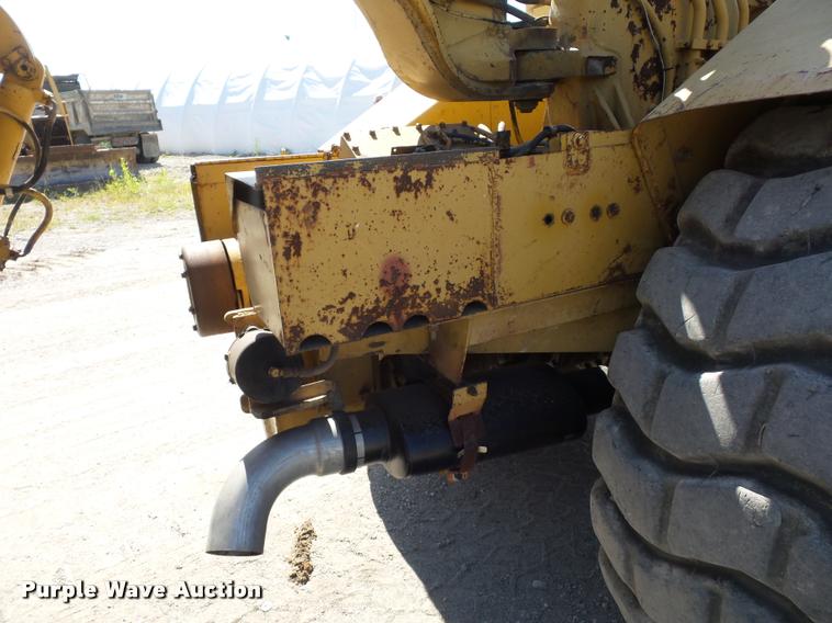 image for item BX9288 1983 Caterpillar 613B elevating scraper