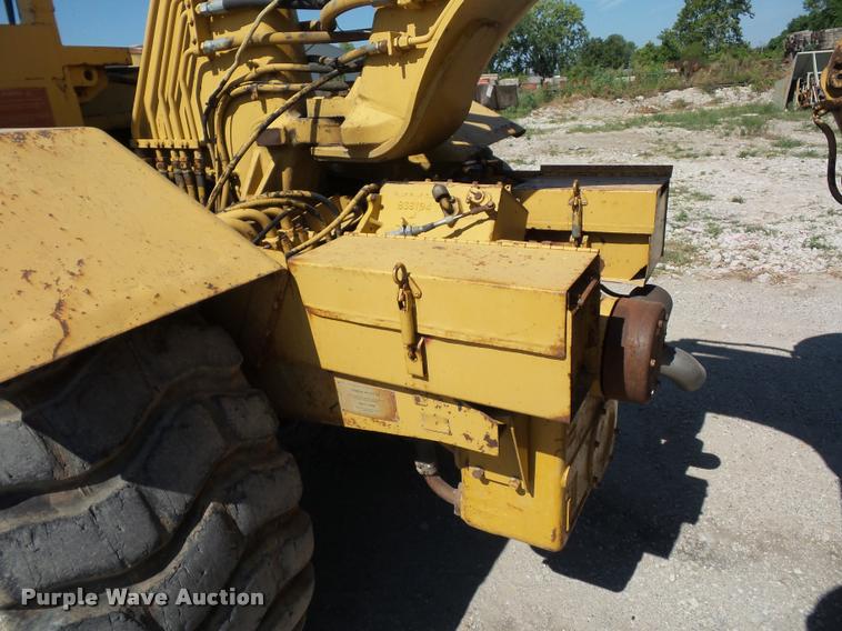 image for item BX9288 1983 Caterpillar 613B elevating scraper