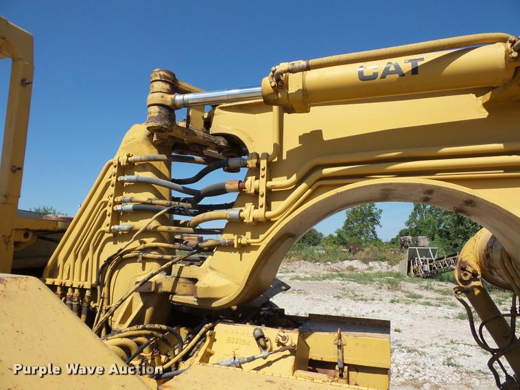 image for item BX9288 1983 Caterpillar 613B elevating scraper