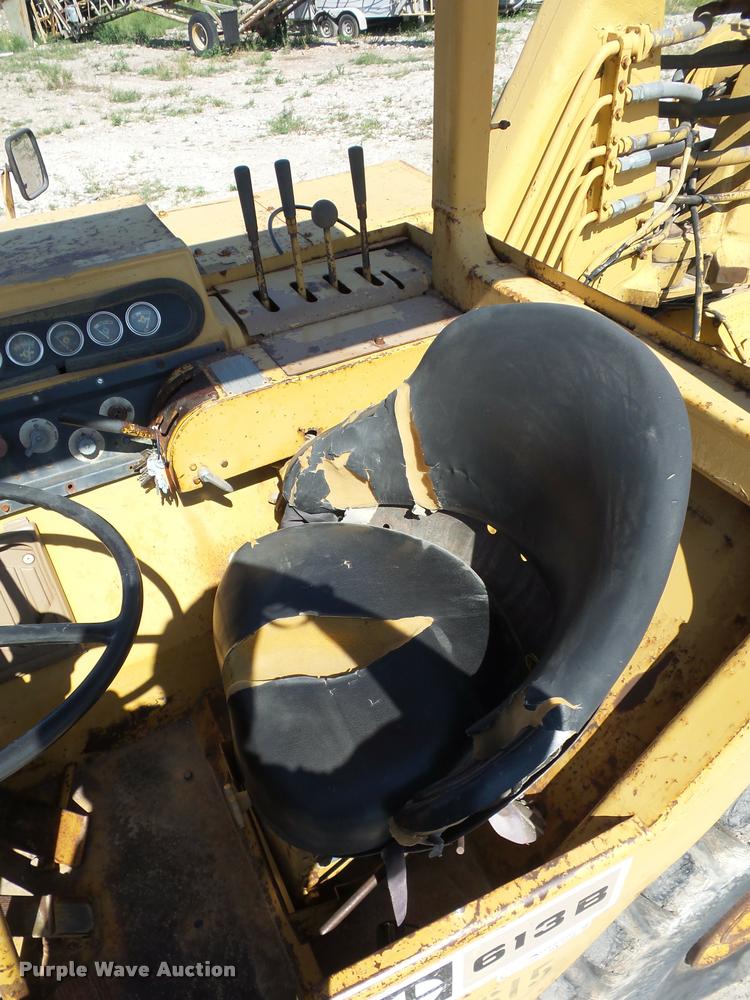 image for item BX9288 1983 Caterpillar 613B elevating scraper