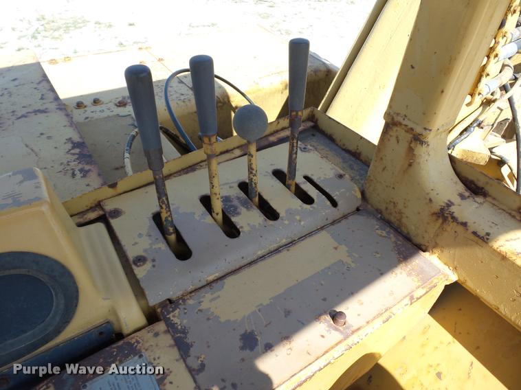 image for item BX9288 1983 Caterpillar 613B elevating scraper