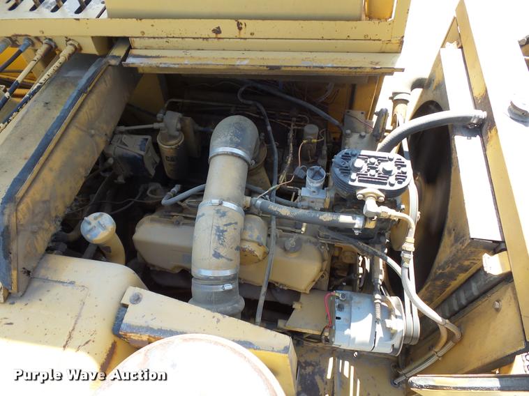 image for item BX9288 1983 Caterpillar 613B elevating scraper