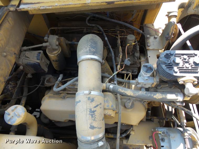 image for item BX9288 1983 Caterpillar 613B elevating scraper