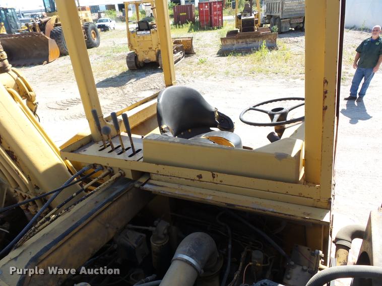 image for item BX9288 1983 Caterpillar 613B elevating scraper