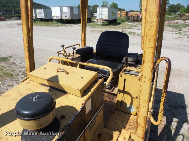 image for item BX9289 1994 Caterpillar D4C dozer