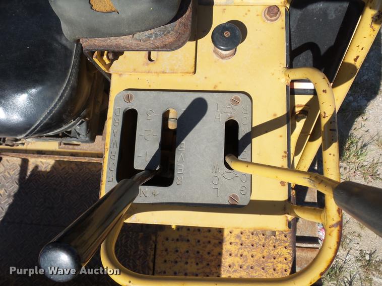 image for item BX9289 1994 Caterpillar D4C dozer