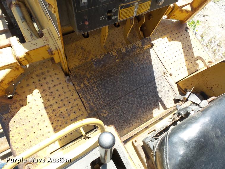 image for item BX9289 1994 Caterpillar D4C dozer