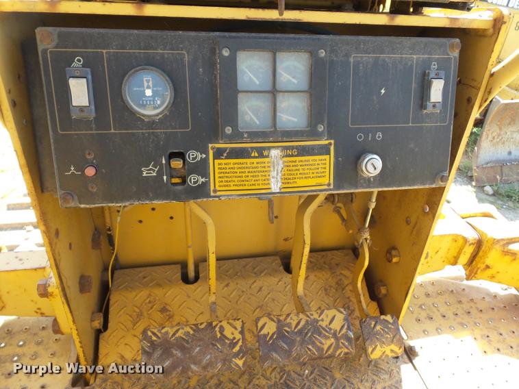 image for item BX9289 1994 Caterpillar D4C dozer