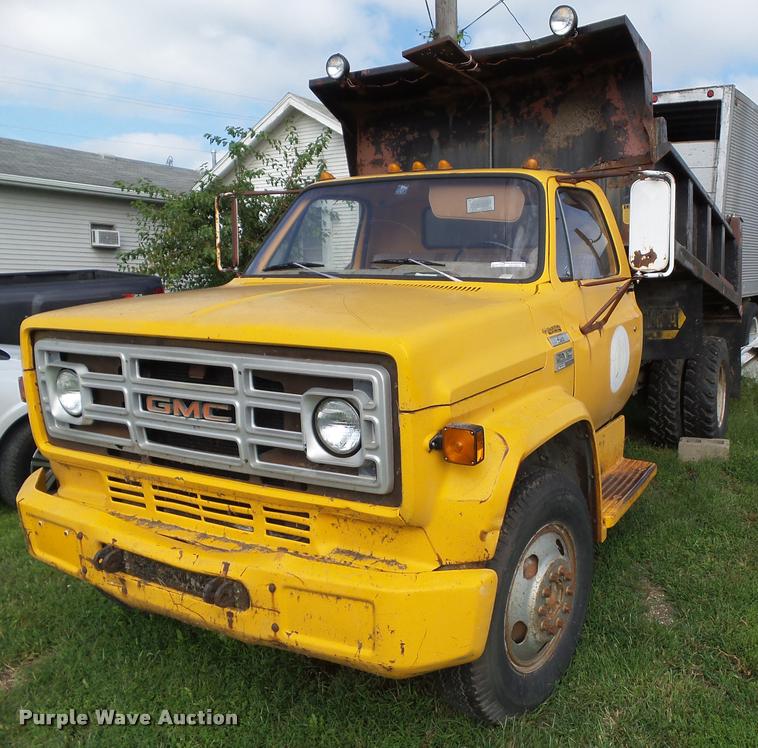image for item BZ9833 1979 GMC 6000 dump truck