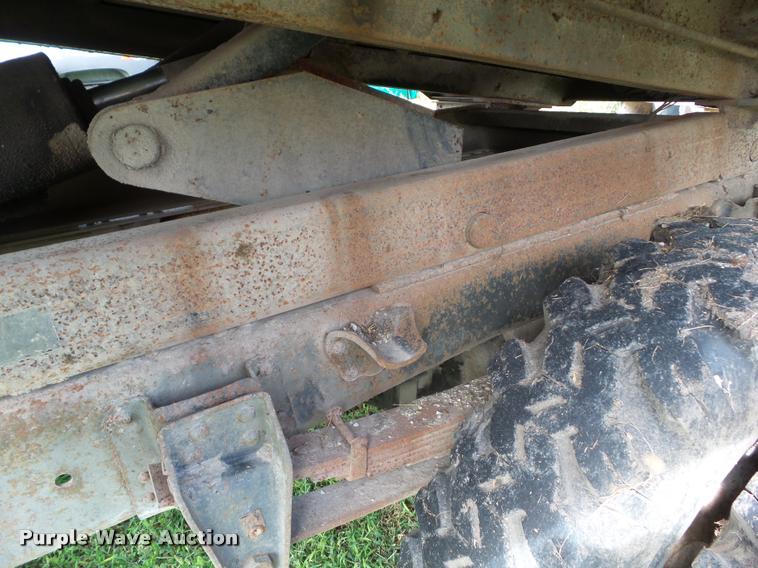 image for item BZ9833 1979 GMC 6000 dump truck