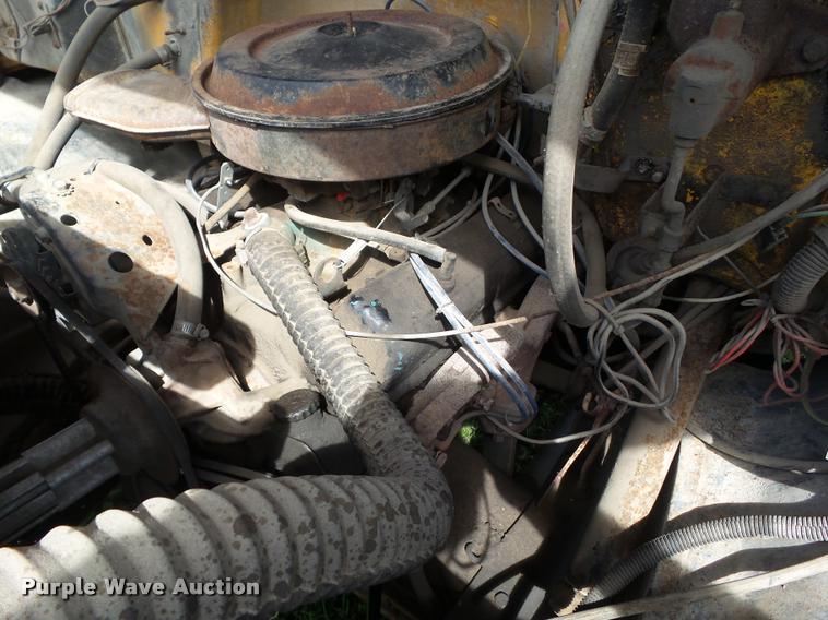 image for item BZ9833 1979 GMC 6000 dump truck