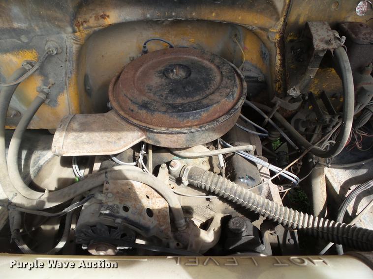 image for item BZ9833 1979 GMC 6000 dump truck