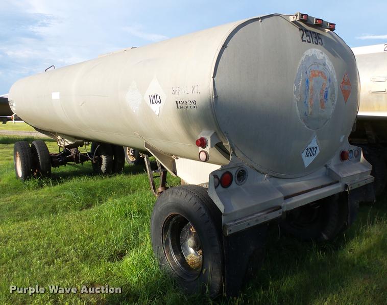 image for item DA2782 1958 Freuhauf CAUF-5-901 tank trailer