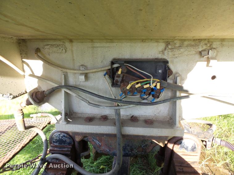 image for item DA2782 1958 Freuhauf CAUF-5-901 tank trailer